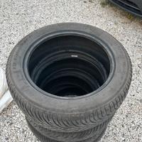 SET 4 GOODRICH 195/55 R16 INVERNALI