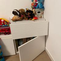 Composizione mobili contenitore IKEA Besta