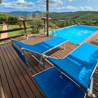 Casa indipendente con giardino e piscina esclusivi