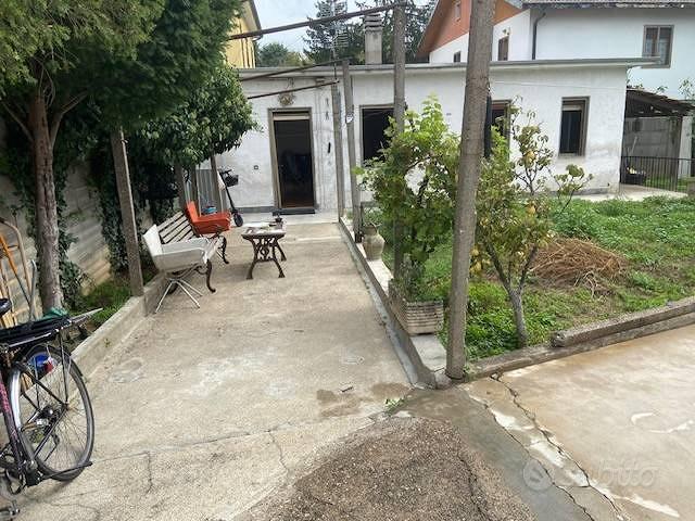 Terreno di 434 m² a Rho - Vista 2