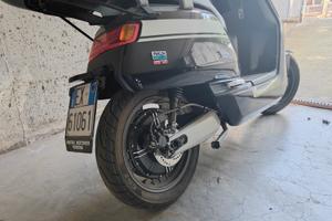 SCOOTER 125 Elettrico NIU Nqi GTS pari al nuovo