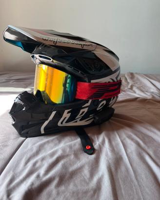 Casco Troy Lee Design