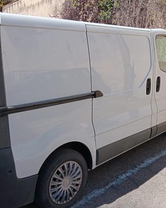 Renault trafic 2  2009