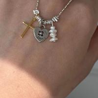 Collana con croce