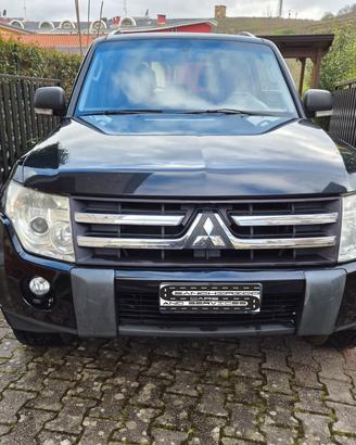 Mitsubishi Pajero 3.2 DI-D 16V aut. 3p. Instyle