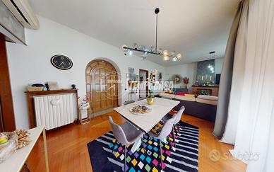 LOMAZZO : Elegante appartamento con box/deposito i
