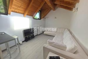 INTERESSANTE DUE LOCALI TOTALMENTE RISTRUTTURATO,