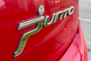 FIAT GRANDE PUNTO GPL 5 PORTE BRILLANTEMENTE