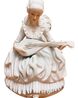 Dama musicista in porcellana Capodimonte vintage