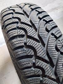 4 gomme invernali 175/65/15 84T Fulda