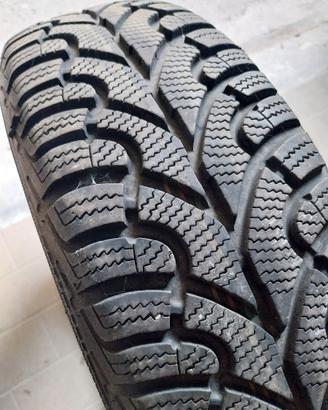 4 gomme invernali 175/65/15 84T Fulda