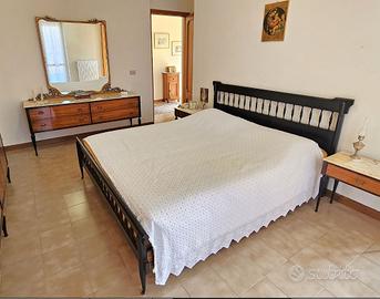 camera da letto completa