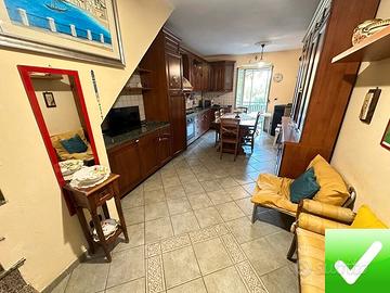 Indipendente Ristrutturata Su 4 Livelli Favazzina