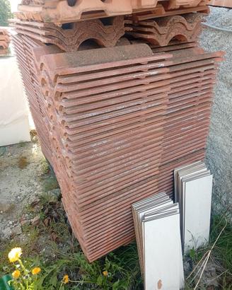Tegole coppo di Francia (circa 250)