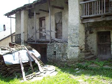 Porzione di rustico da ristrutturare