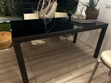 Tavolo esterno 160x80 polyrattan con piano vetro