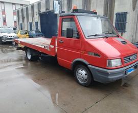 IVECO Daily carroattrezzi 35.10