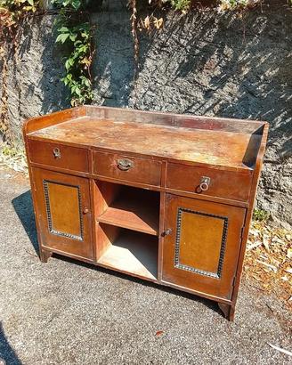 Antica credenza da bottega