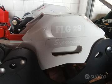 pinza per legna ferrari