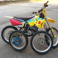 SUZUKI RM 125 K7 2007 con documenti cross