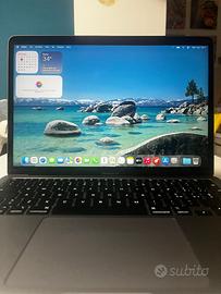 MacBook Air M1/8 GB RAM/512 GB SSD grigio siderale