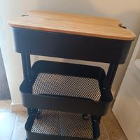 carrello e sgabello Ikea Raskog
