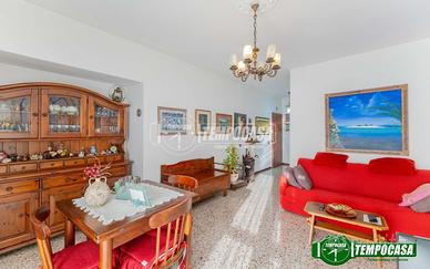 LUMINOSO 4 LOCALI CON DOPPI SERVIZI E BOX