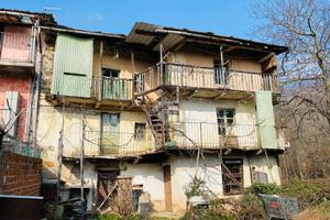 RUSTICO A COASSOLO TORINESE