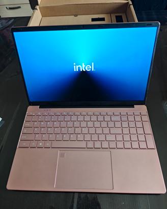 Laptop Intel 32 GB ram 1 Tera Windows 11