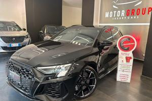 Audi RS3 quattro S tronic