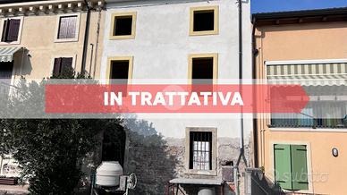 CASA SEMINDIPENDENTE A VERONA