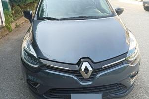 Renault Clio Moschino Zen  anno 2019 CC 1500 Cv 90