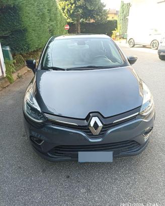 Renault Clio Moschino Zen  anno 2019 CC 1500 Cv 90