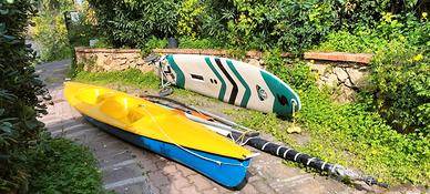canoa e tavola da surf