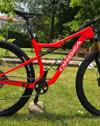 ORBEA OIZ M10 FULL CARBON XTR FOX KASHIMA 