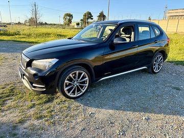 Bmw X1 18d X Line -Pelle Nera-Navi-ok Permuta