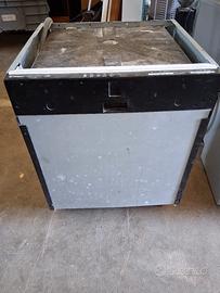 Lavastoviglie Candy Celdin 2L360PB da incasso