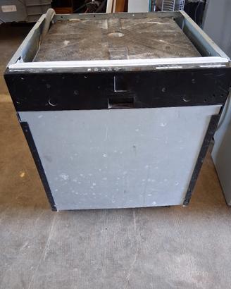 Lavastoviglie Candy Celdin 2L360PB da incasso