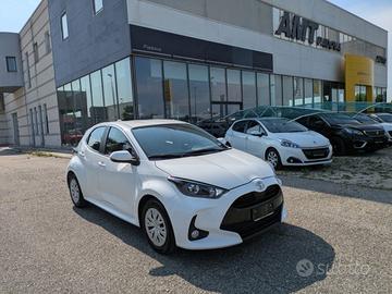 TOYOTA Yaris 1.0 5 porte