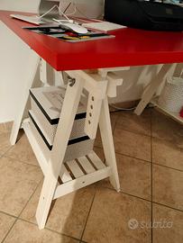 Due cavalletti  + top scrivania rosso