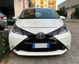 Toyota Aygo 1.0 VVT-i 69 CV 3 porte x-cool