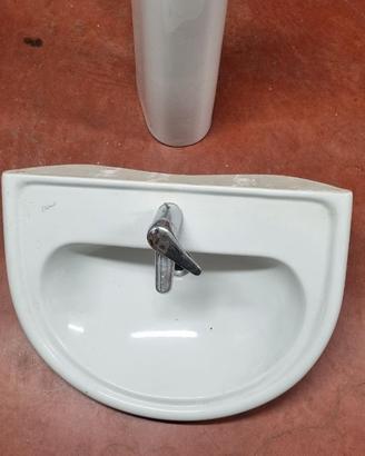 LAVANDINO CON RUBINETTO E COLONNA