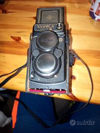 macchina fotografica Yashika