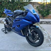 Yamaha R6 Con Targa