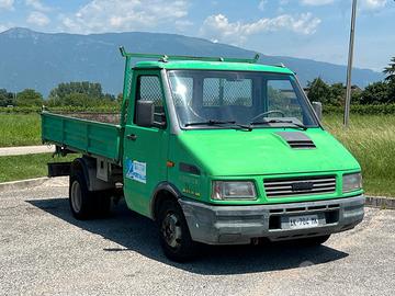 IVECO DAILY 35-8 ASPIRATO RIBALTABILE TRILATERALE 