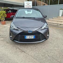 Toyota Yaris 1.5 Hybrid 73cv Business