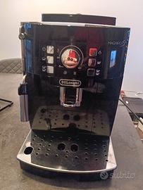 Macchinetta caffè De Longhi magnifica S
