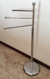 Piantana porta asciugamani.