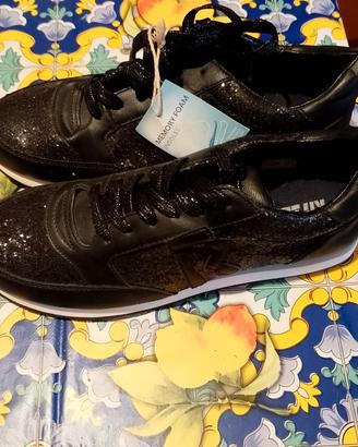 Sneakers donna nere tg 40