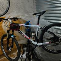 Bicicletta MTB FRW in alluminio.